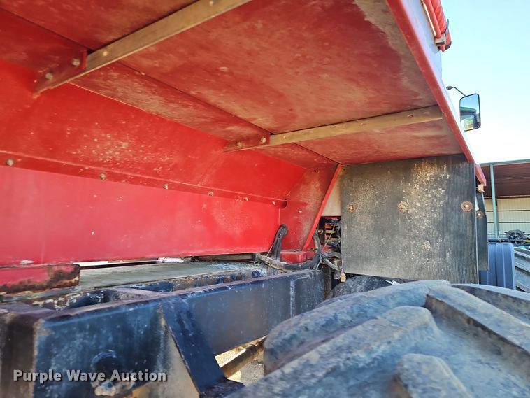 image for item EI8651 Vector V300 spreader