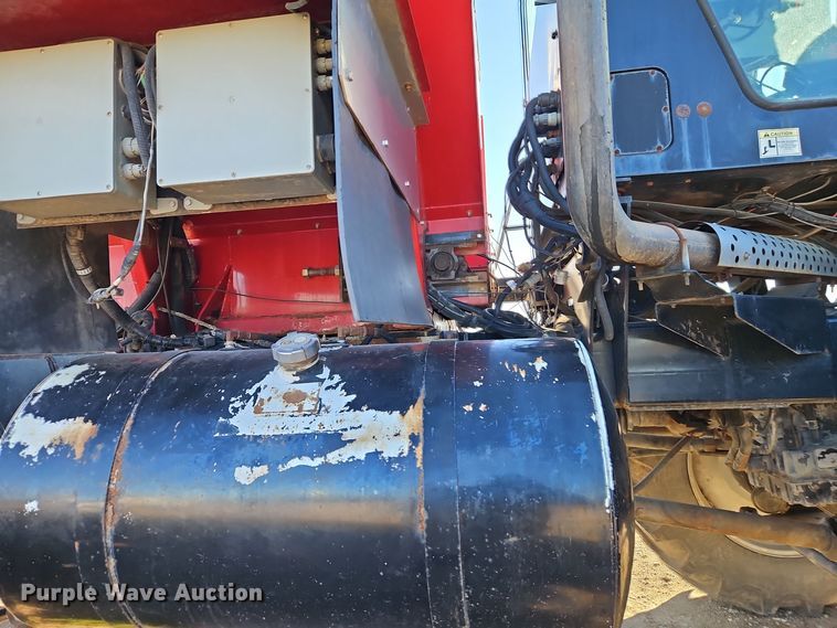 image for item EI8651 Vector V300 spreader