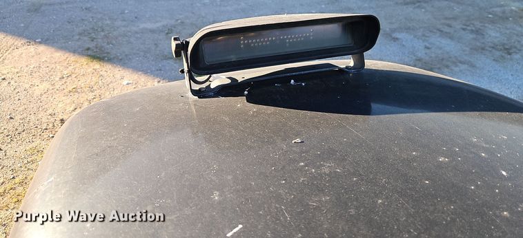 image for item EI8651 Vector V300 spreader