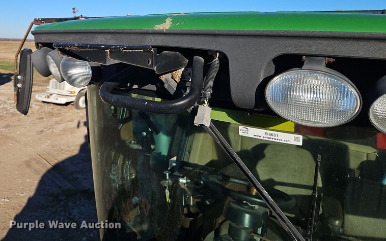 image for item EI8651 Vector V300 spreader