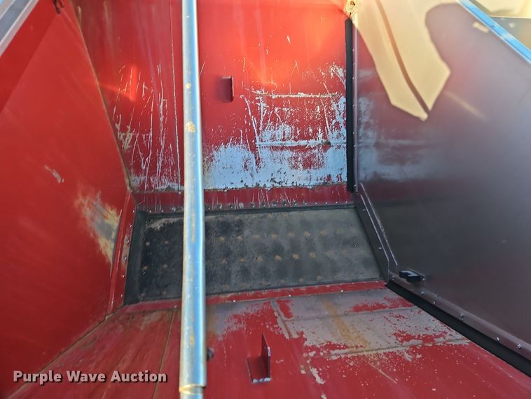 image for item EI8651 Vector V300 spreader