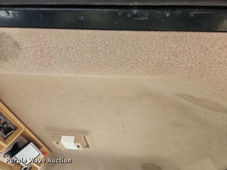 image for item EI8651 Vector V300 spreader