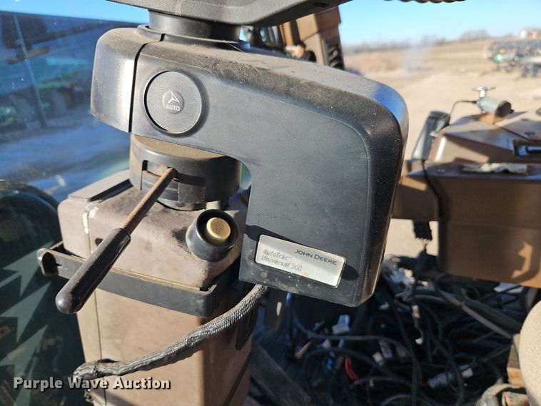 image for item EI8651 Vector V300 spreader