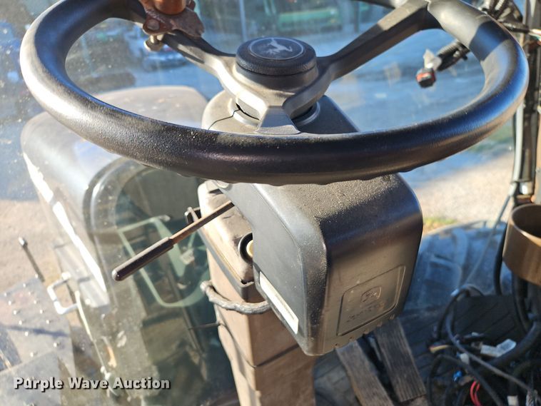 image for item EI8651 Vector V300 spreader