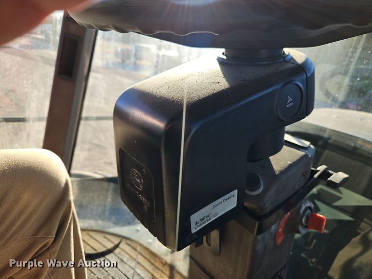 image for item EI8651 Vector V300 spreader