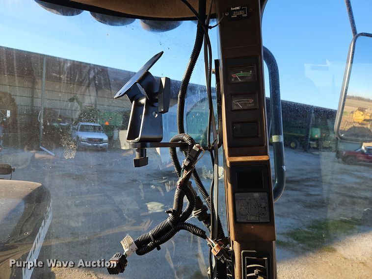 image for item EI8651 Vector V300 spreader