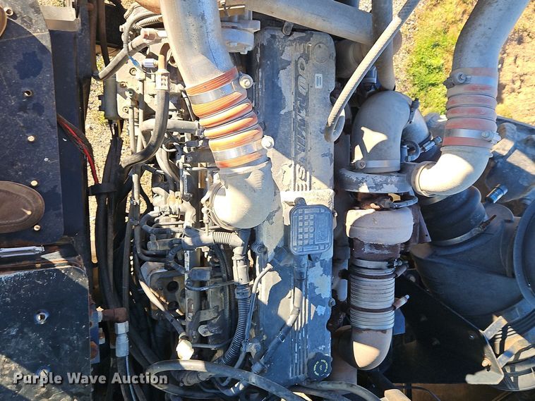 image for item EI8651 Vector V300 spreader