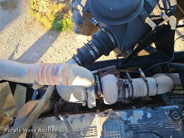 image for item EI8651 Vector V300 spreader