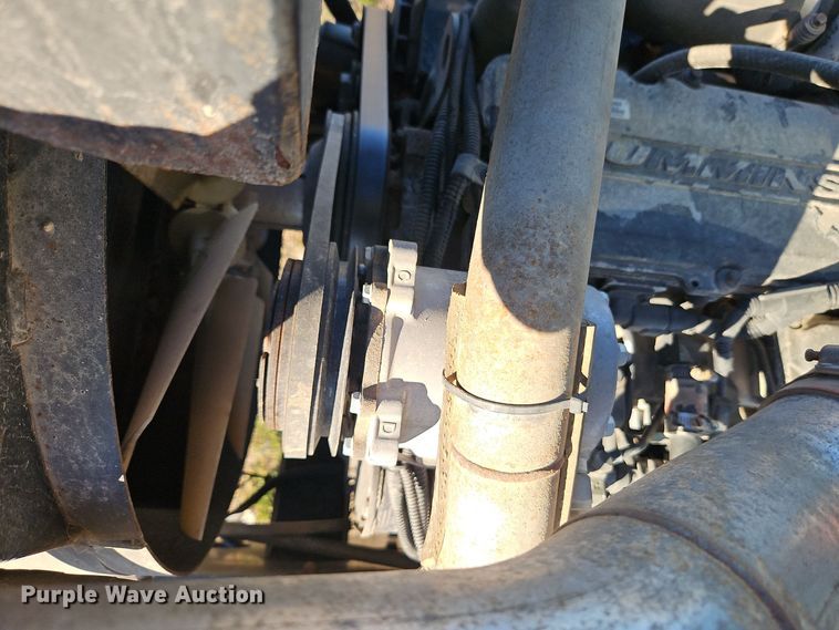 image for item EI8651 Vector V300 spreader