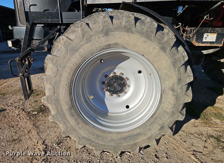 image for item EI8651 Vector V300 spreader