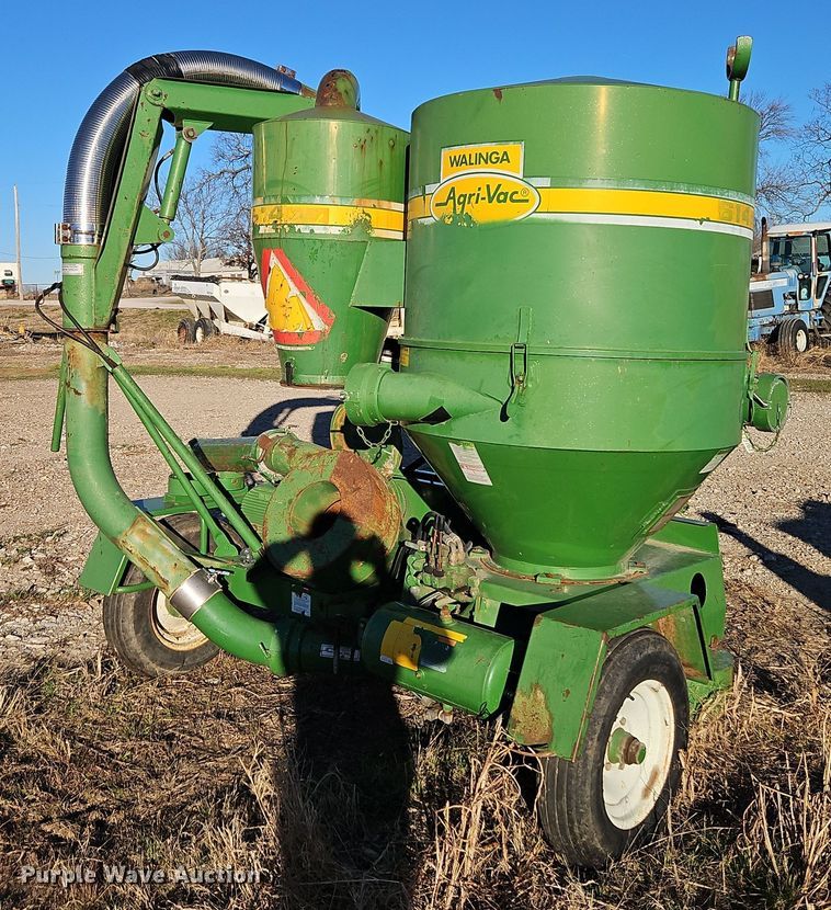 image for item EI8652 (2) Walinga Agri-Vac 614 Deluxe grain vacuums