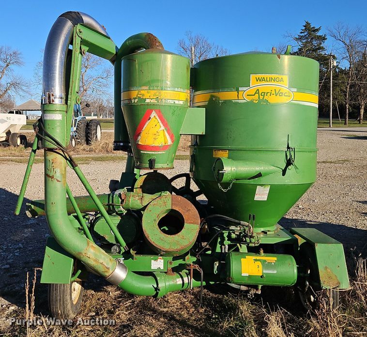 image for item EI8652 (2) Walinga Agri-Vac 614 Deluxe grain vacuums