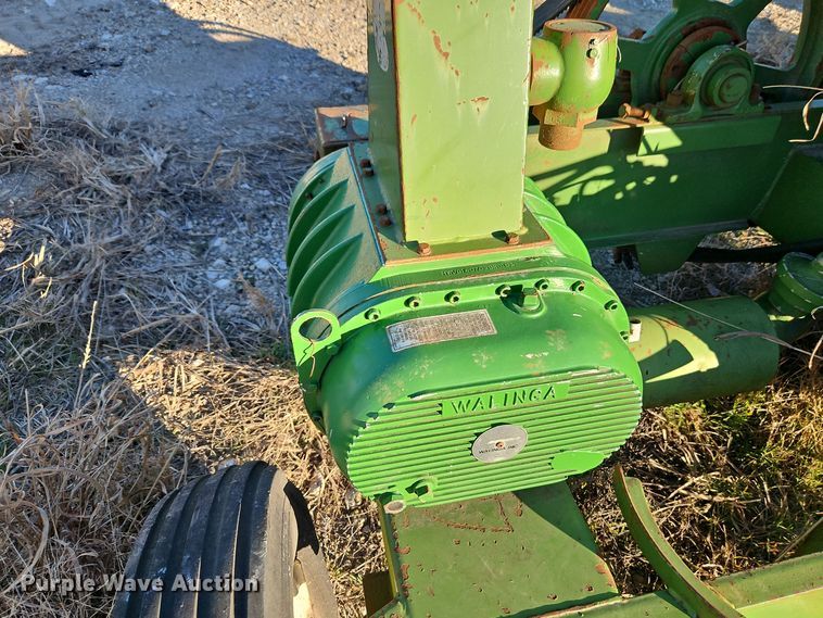 image for item EI8652 (2) Walinga Agri-Vac 614 Deluxe grain vacuums