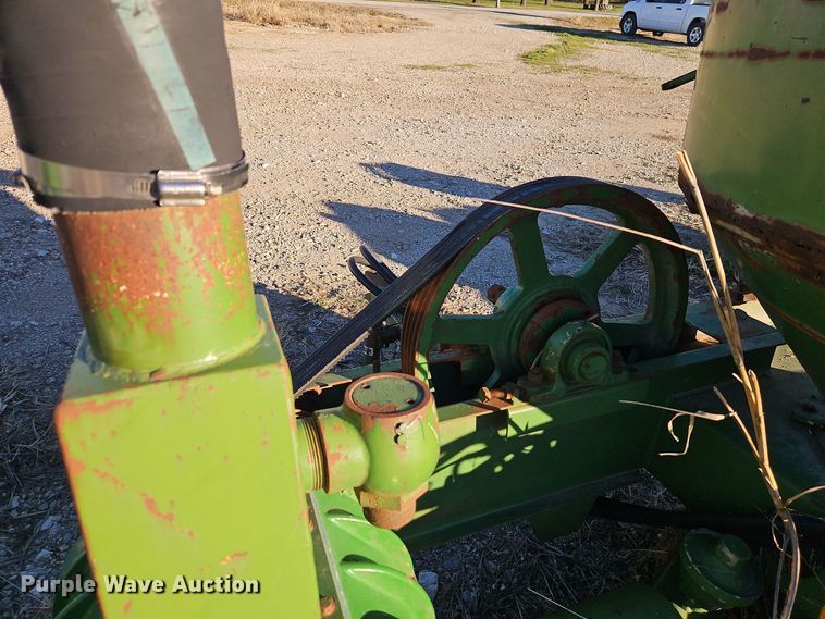 image for item EI8652 (2) Walinga Agri-Vac 614 Deluxe grain vacuums