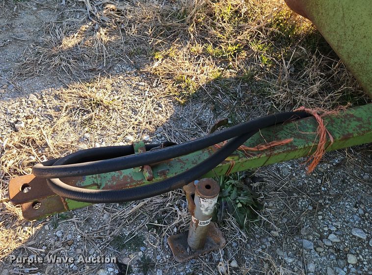 image for item EI8652 (2) Walinga Agri-Vac 614 Deluxe grain vacuums