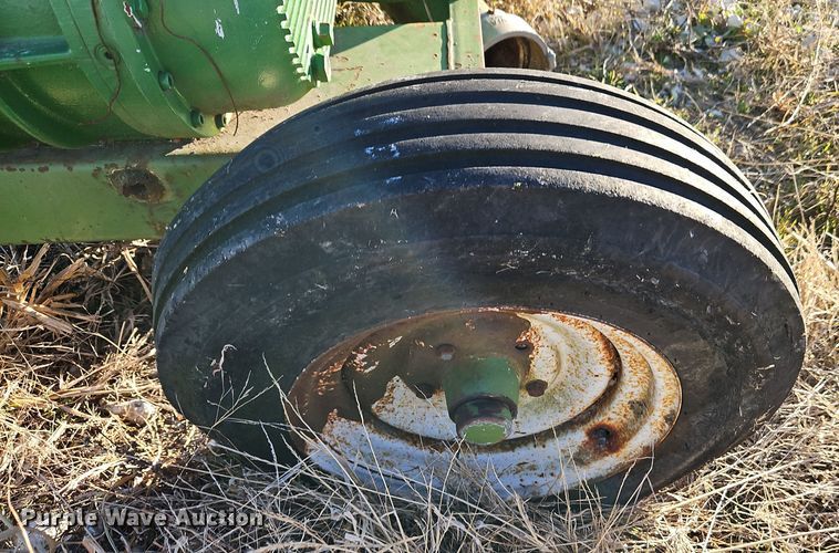 image for item EI8652 (2) Walinga Agri-Vac 614 Deluxe grain vacuums