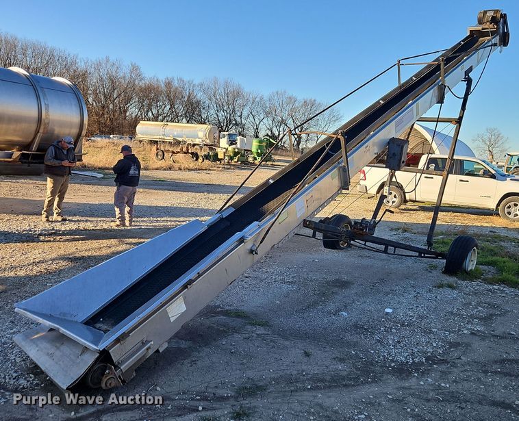 image for item EI8654 Adams fertilizer stainless steel conveyor