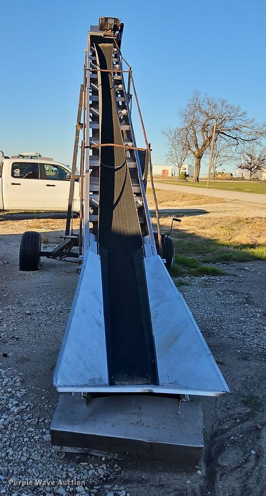 image for item EI8654 Adams fertilizer stainless steel conveyor