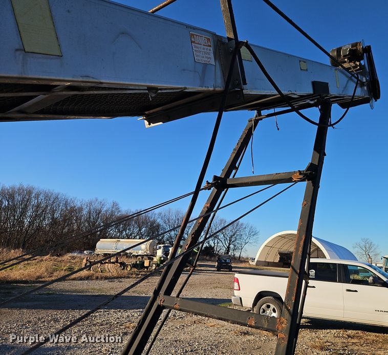 image for item EI8654 Adams fertilizer stainless steel conveyor