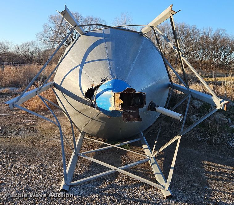image for item EI8655 Grain silo