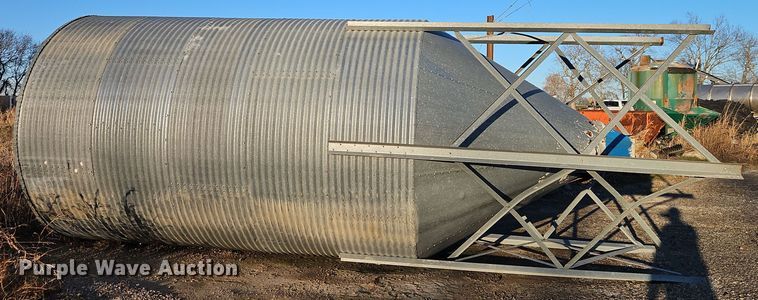 image for item EI8655 Grain silo