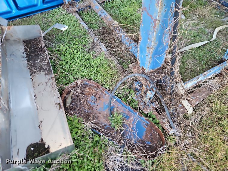 image for item EI8656 Waconia VT10 dry fertilizer mixer