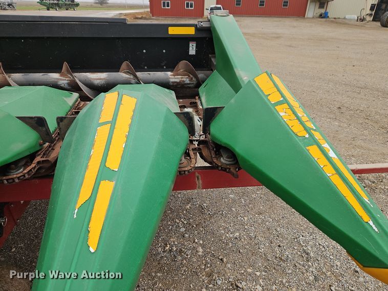 image for item EI8683 2010 Olimac Drago N12 corn head