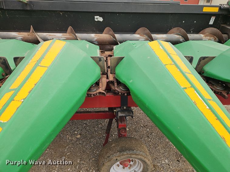 image for item EI8683 2010 Olimac Drago N12 corn head