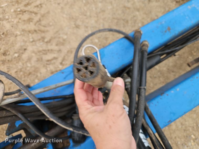 image for item EI8686 1996 Kinze 2200 planter