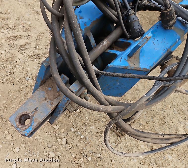 image for item EI8686 1996 Kinze 2200 planter