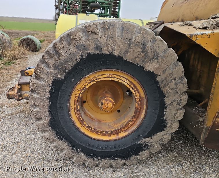 image for item EI8687 Caterpillar scraper