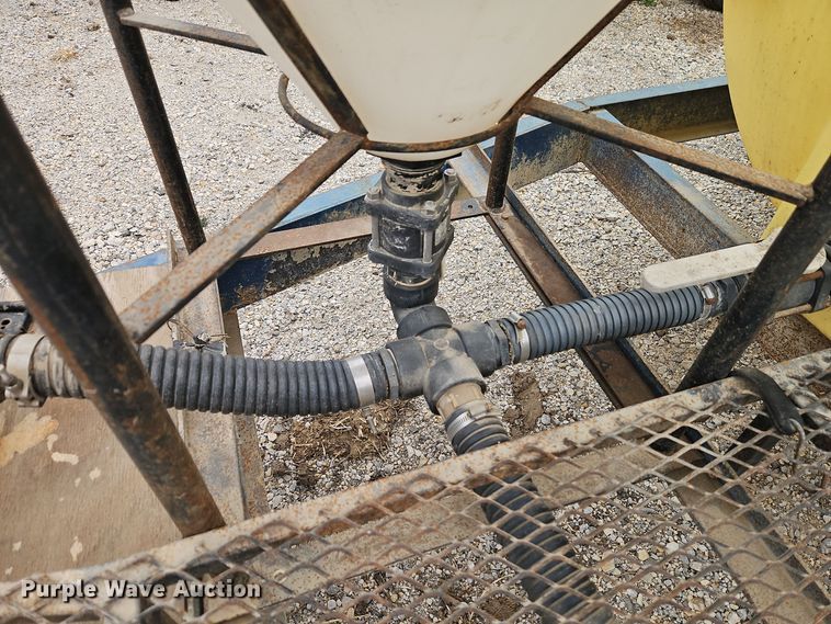 image for item EI8689 Shop built nurse tank trailer