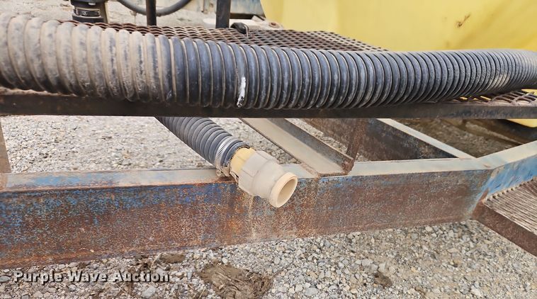 image for item EI8689 Shop built nurse tank trailer