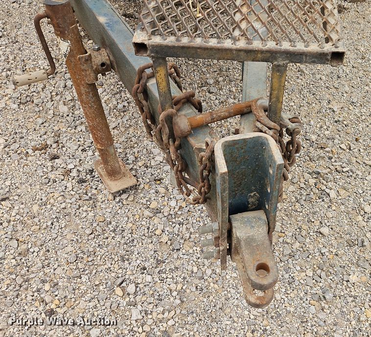 image for item EI8689 Shop built nurse tank trailer