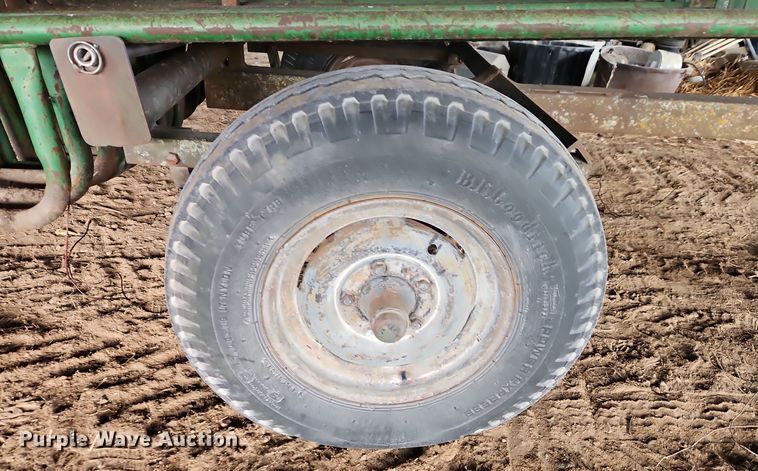 image for item EI8717 Livestock panel trailer