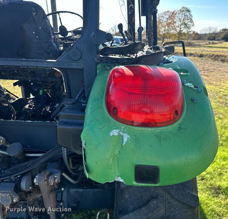 image for item EJ5168 2008 John Deere 5325 MFWD tractor