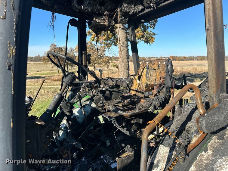 image for item EJ5168 2008 John Deere 5325 MFWD tractor