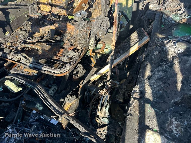 image for item EJ5168 2008 John Deere 5325 MFWD tractor