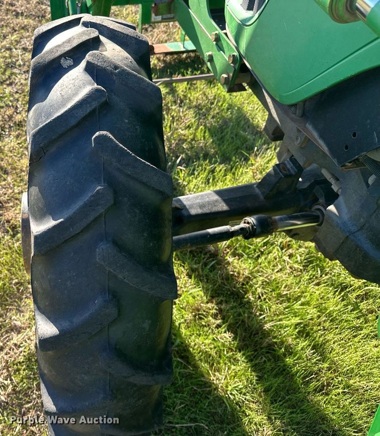 image for item EJ5168 2008 John Deere 5325 MFWD tractor