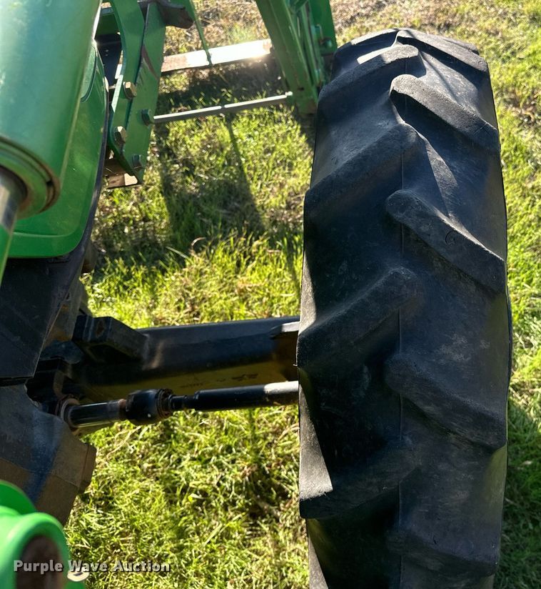 image for item EJ5168 2008 John Deere 5325 MFWD tractor