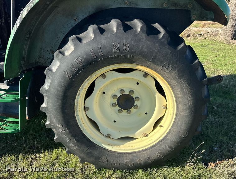 image for item EJ5168 2008 John Deere 5325 MFWD tractor