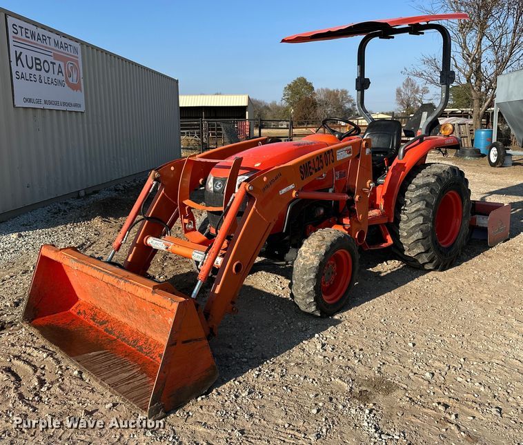 image for item EJ5192 Kubota L2501D MFWD tractor