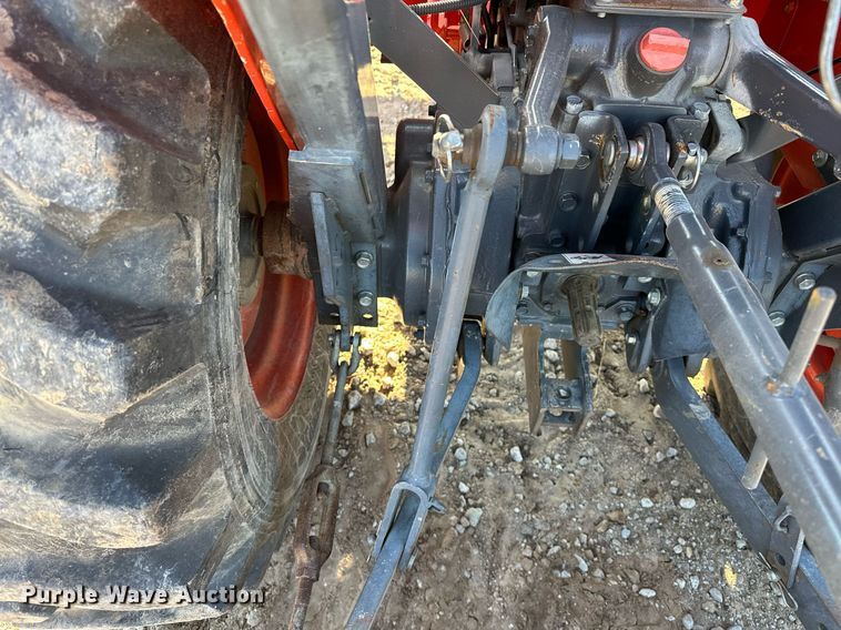 image for item EJ5192 Kubota L2501D MFWD tractor