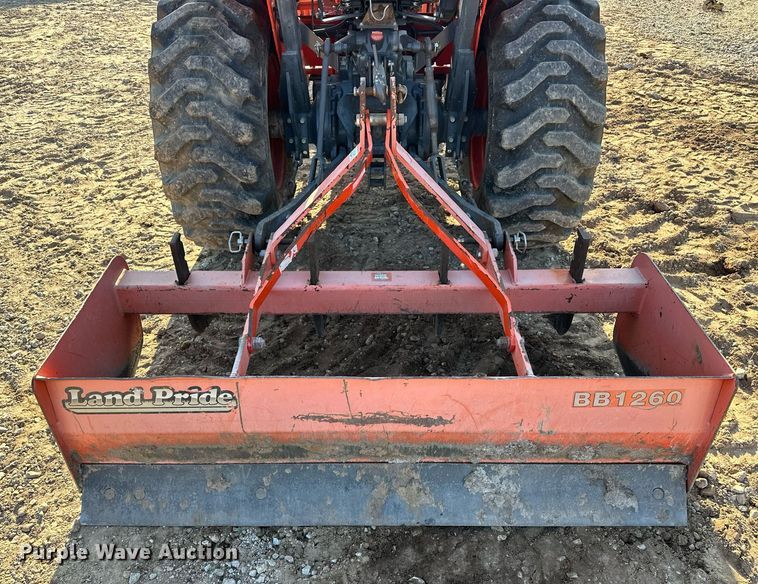 image for item EJ5192 Kubota L2501D MFWD tractor