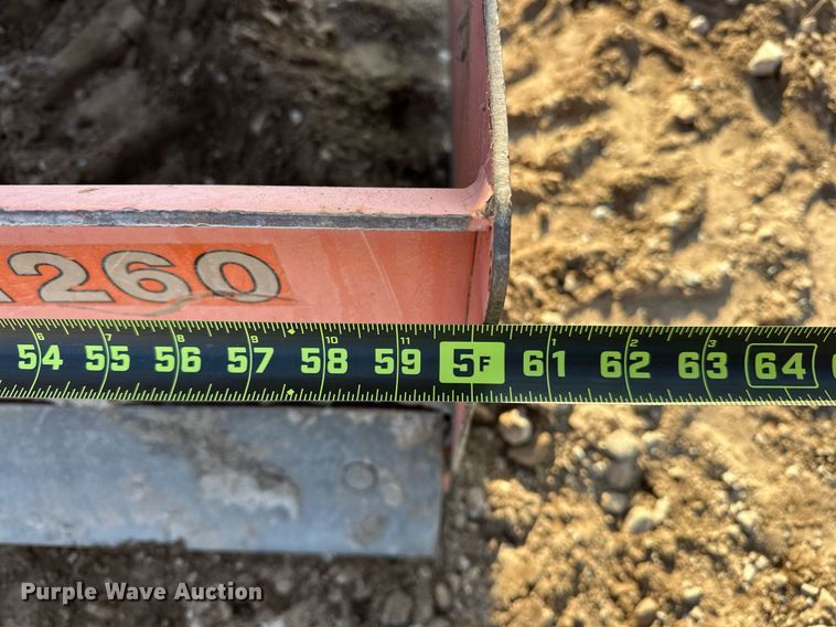 image for item EJ5192 Kubota L2501D MFWD tractor