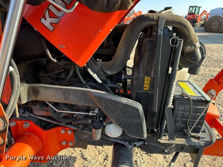 image for item EJ5192 Kubota L2501D MFWD tractor