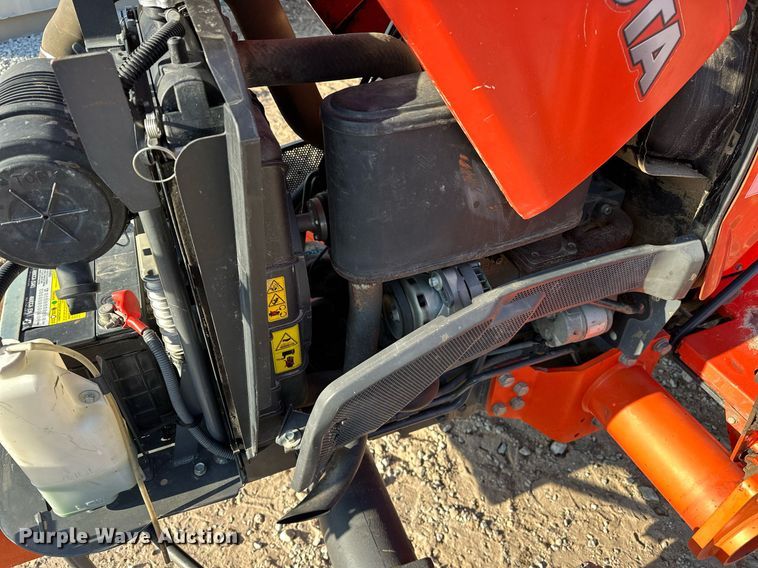 image for item EJ5192 Kubota L2501D MFWD tractor