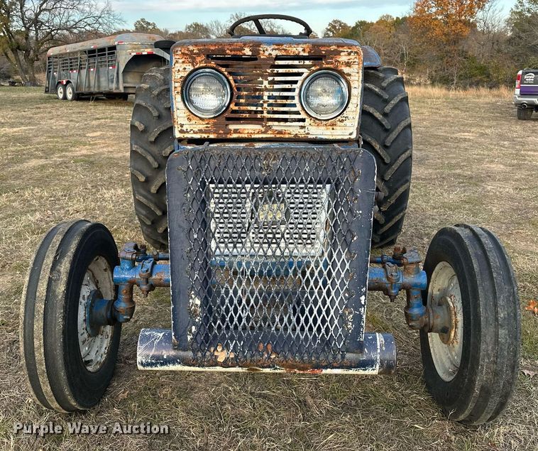 image for item EJ5221 Long 1563 tractor