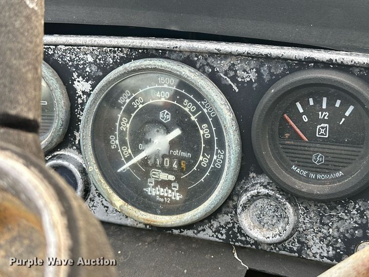 image for item EJ5221 Long 1563 tractor