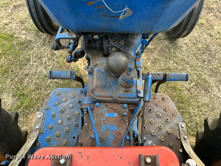 image for item EJ5221 Long 1563 tractor